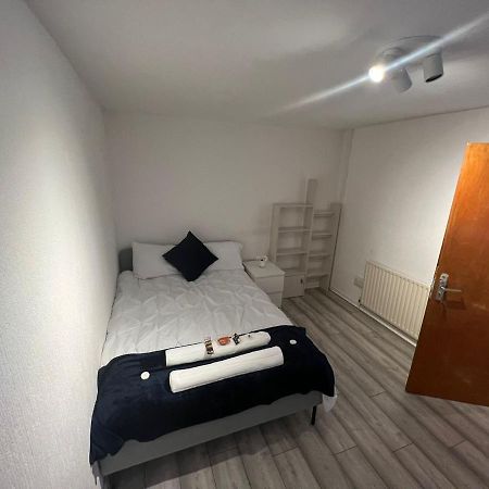 Indulge Hockley Hotel - With Free Front Parking - 10 Min Drive To Birmingham City Centre Bull Ring, Grand Central, Tesco Superstore, Primark & Commonwealth Games 버밍엄 외부 사진