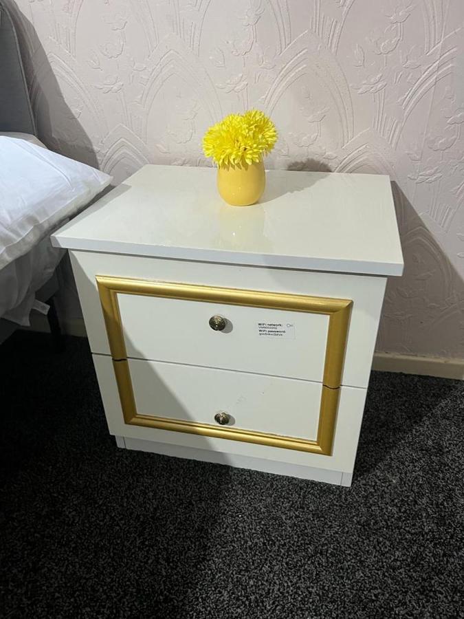 Indulge Hockley Hotel - With Free Front Parking - 10 Min Drive To Birmingham City Centre Bull Ring, Grand Central, Tesco Superstore, Primark & Commonwealth Games 버밍엄 외부 사진