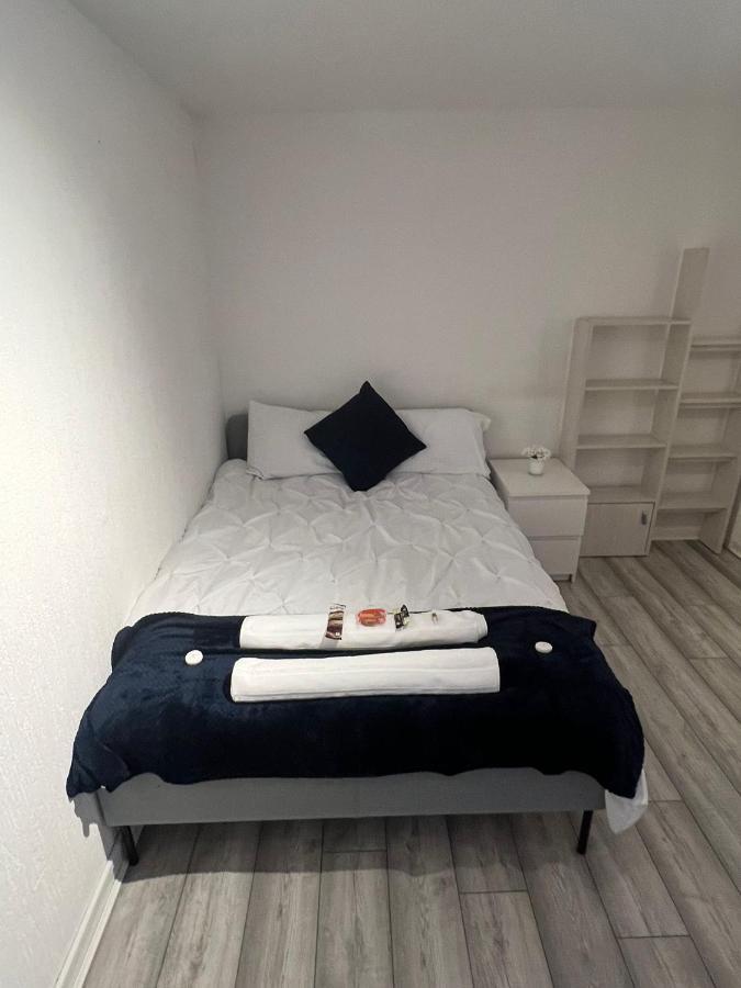 Indulge Hockley Hotel - With Free Front Parking - 10 Min Drive To Birmingham City Centre Bull Ring, Grand Central, Tesco Superstore, Primark & Commonwealth Games 버밍엄 외부 사진